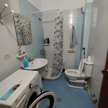 Irek's Lungomare Apartment Vlore