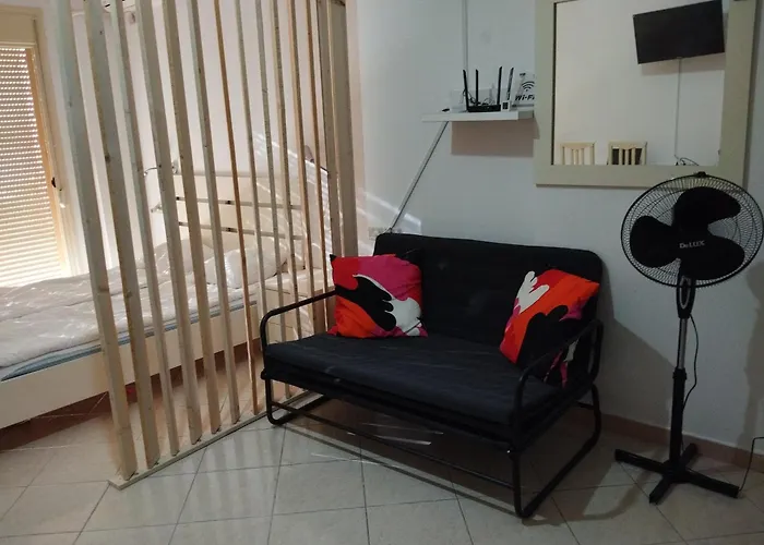Irek's Lungomare Apartment Vlore