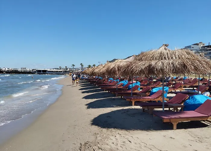 Irek's Lungomare Vlore